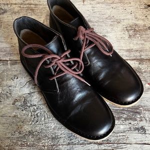 UGG Black Leather Leighton Chukka Boots